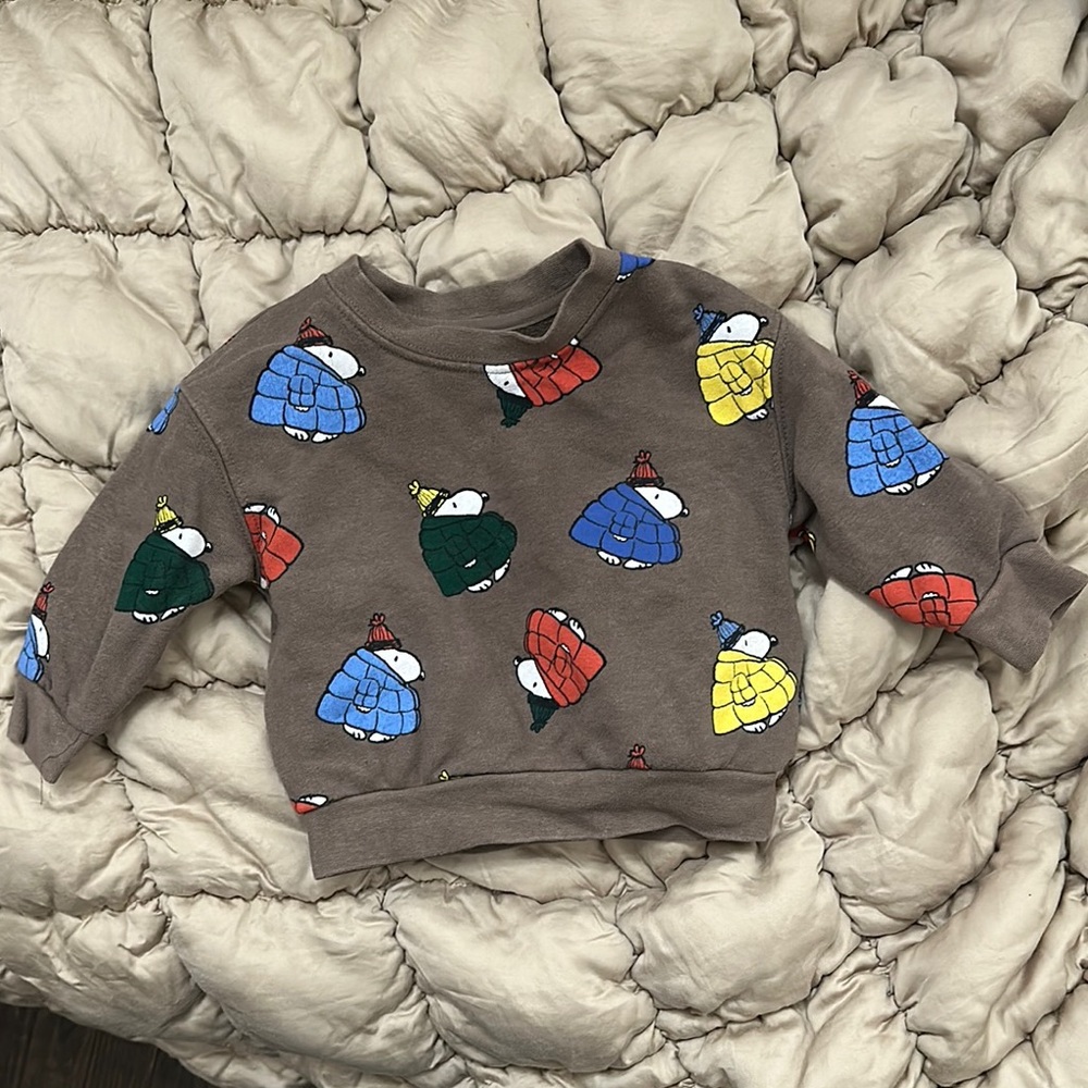 Gap Snoopy Crewneck